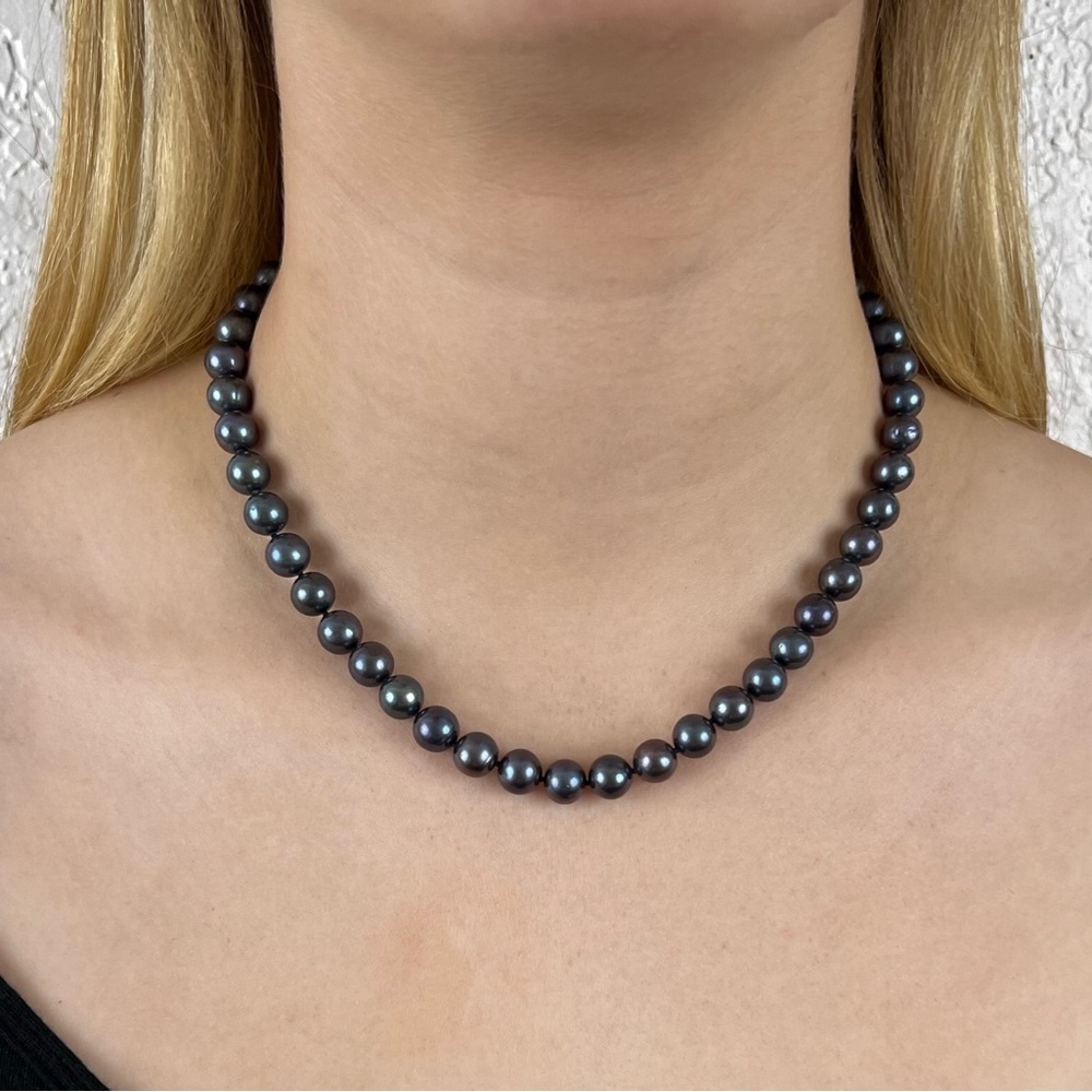 NEW 9-10 mm Authentic Grey Pearl Necklace with blue/green overtones